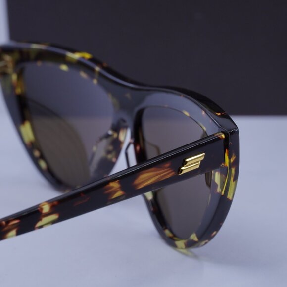 Bottega Veneta BV1018S 002 Cat Eye Sunglasses - Havana\\Brown main image 10
